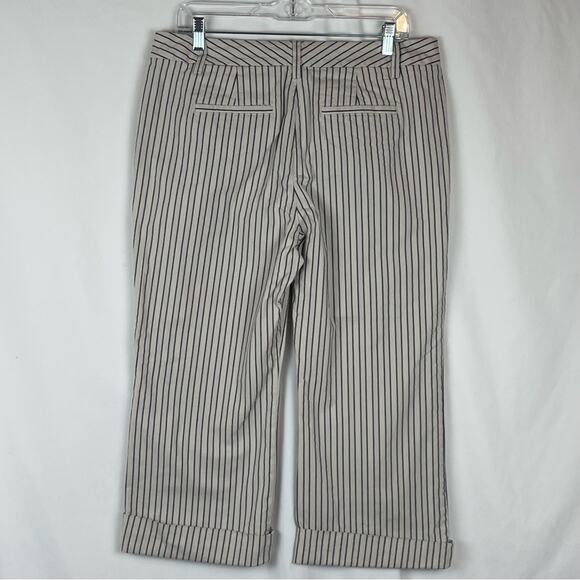 Cabi Cream Navy Striped Cuffed Cottagecore Vacation Wide Leg Capri NWOT Size 10 - Picture 4 of 11